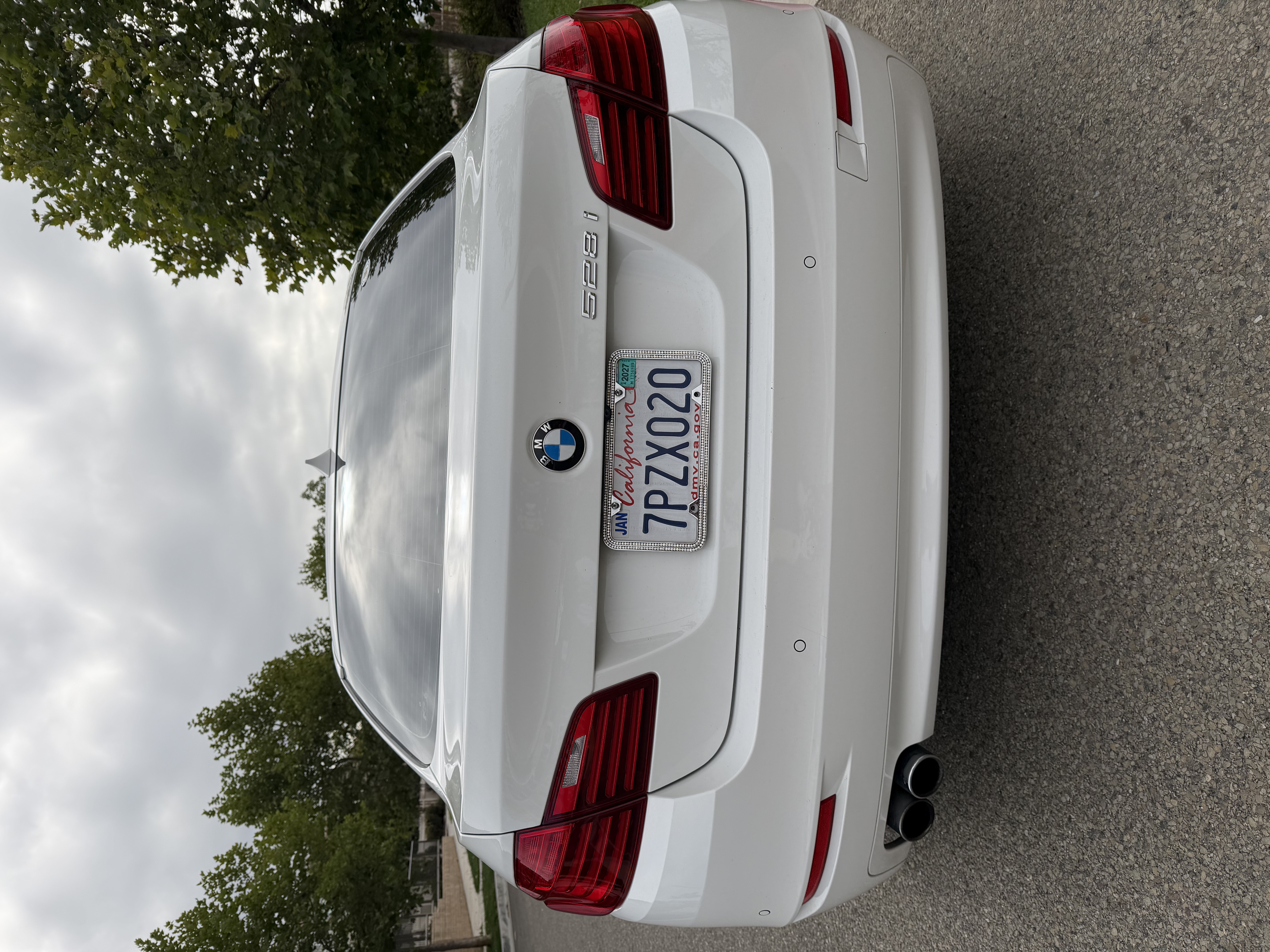 Used 2016 BMW 528i Sedan RWD image 9