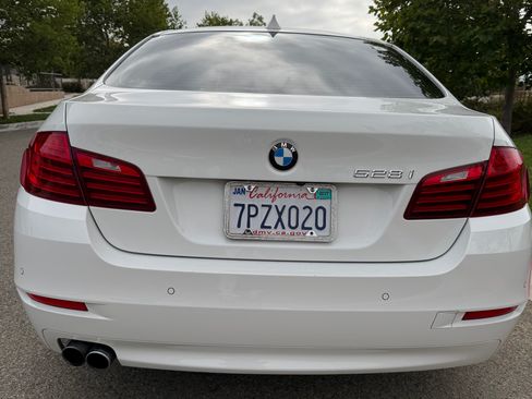 Used 2016 BMW 528i Sedan RWD image 9