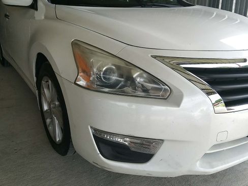 Used 2014 Nissan Altima 2.5 SV FWD image 10