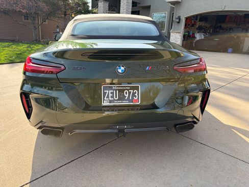 Used 2025 BMW Z4 M40i w/ Edition image 10