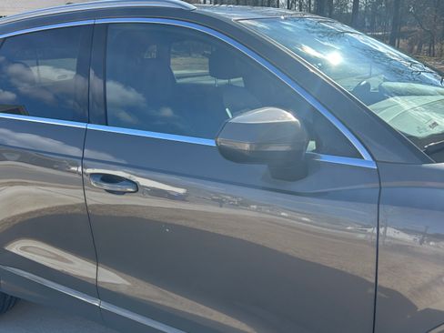 Used 2020 Audi Q3 2.0T Premium image 6