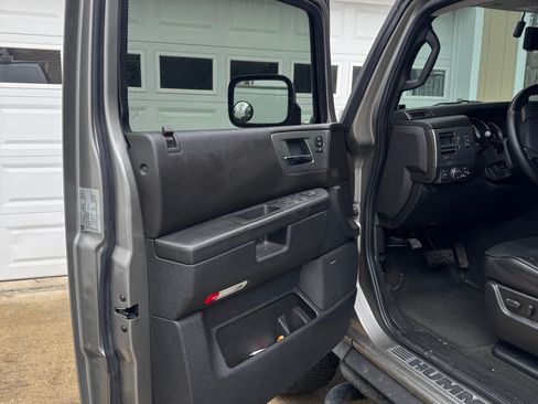 Used 2008 HUMMER H2 image 9