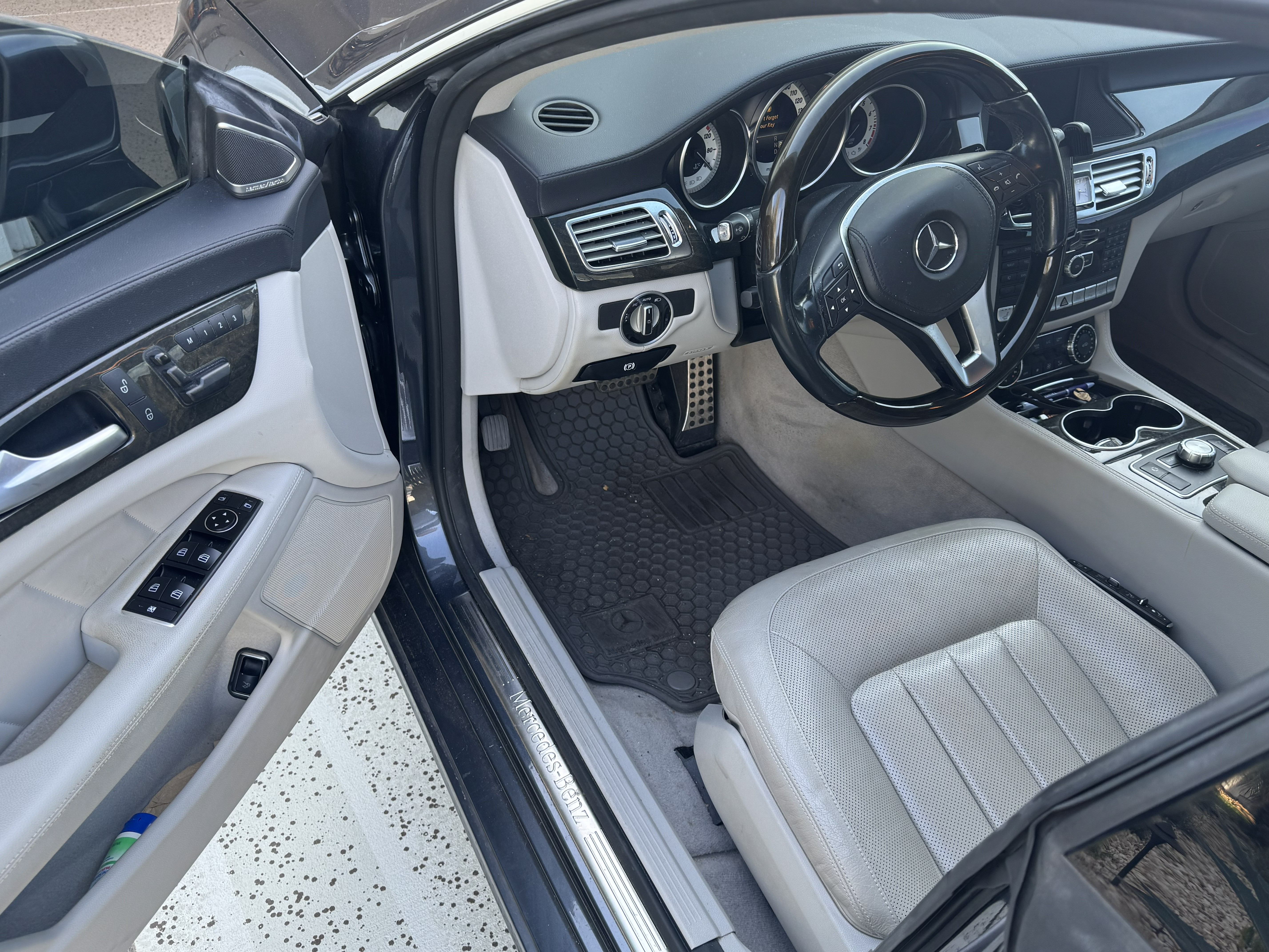 Used 2014 Mercedes-Benz CLS 550 4MATIC image 10