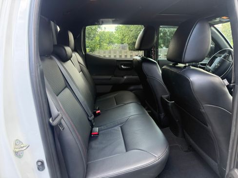 Used 2019 Toyota Tacoma TRD Pro AWD/4WD image 5