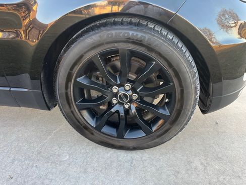 Used 2017 Land Rover Range Rover Sport HSE image 25