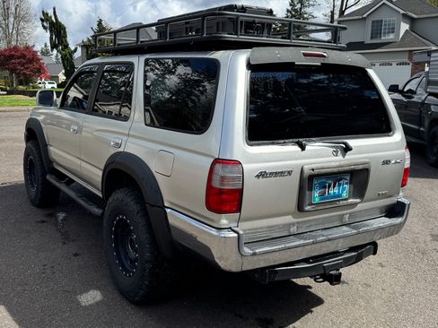 Used 1999 Toyota 4Runner SR5 image 12