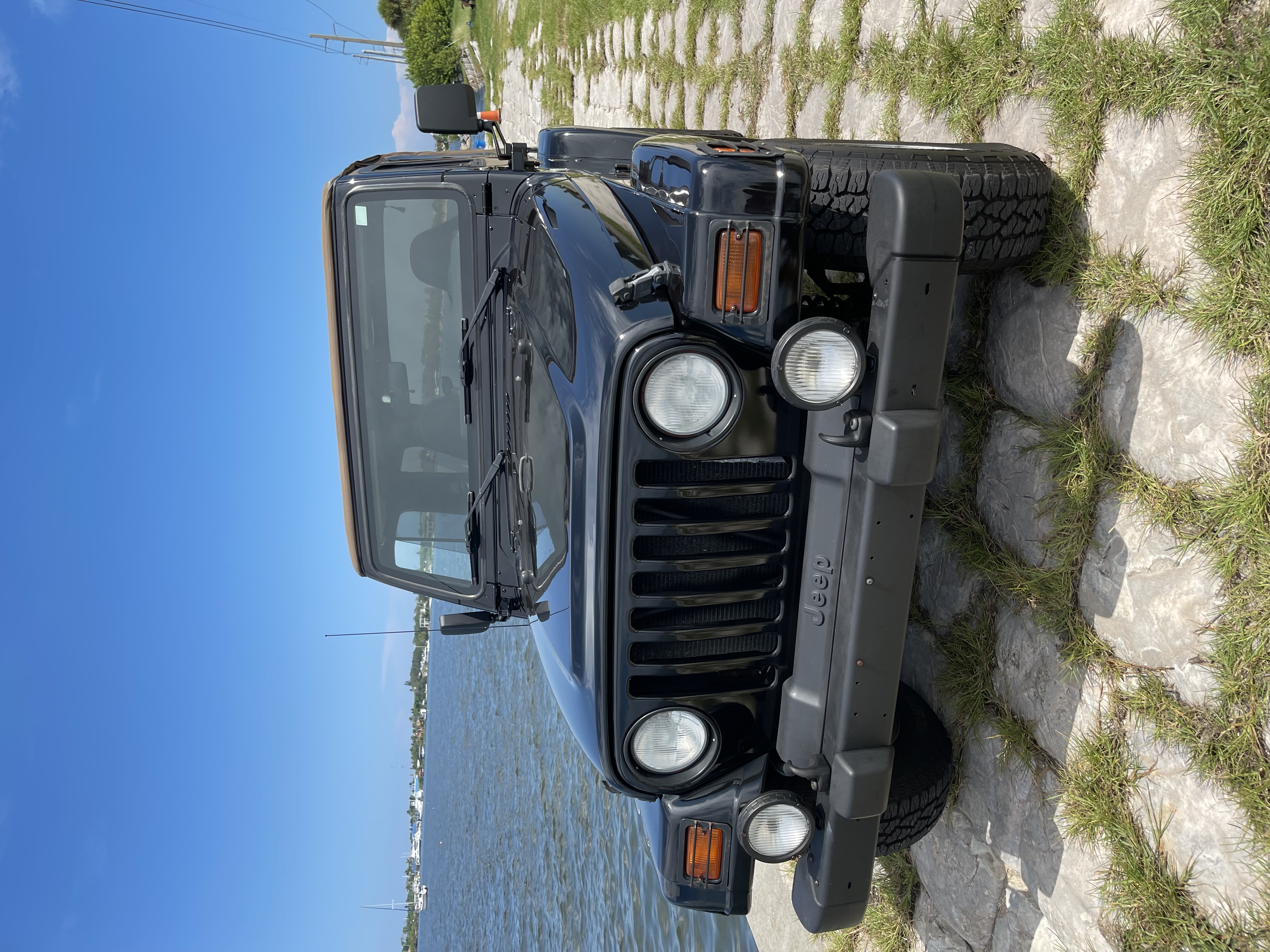 Used 1999 Jeep Wrangler Sahara AWD/4WD image 22