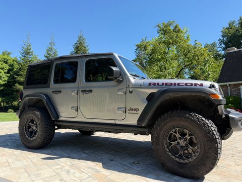 Used 2018 Jeep Wrangler Unlimited Rubicon AWD/4WD image 16