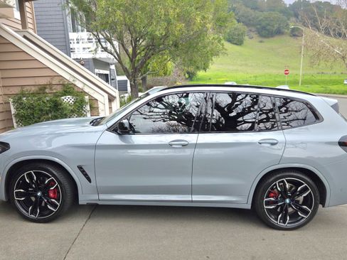 Used 2024 BMW X3 M40i w/ Premium Package image 5