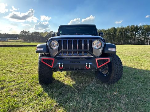 Used 2019 Jeep Wrangler Unlimited Sport S AWD/4WD image 9