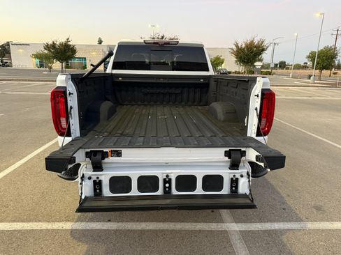 Used 2021 GMC Sierra 2500 Denali w/ Denali Ultimate Package image 8