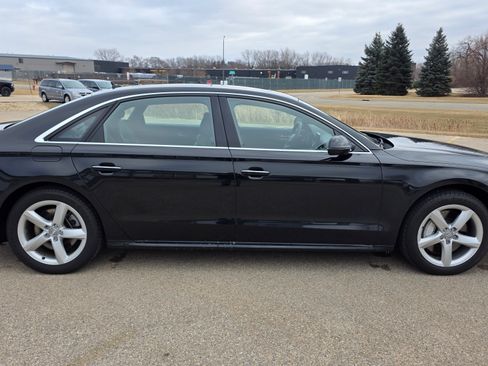 Used 2017 Audi A8 L 4.0T image 5