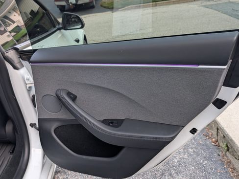 Used 2024 Tesla Model 3 Standard Range image 6