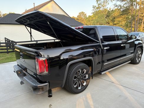 Used 2018 GMC Sierra 1500 Denali w/ Denali Ultimate Package image 15