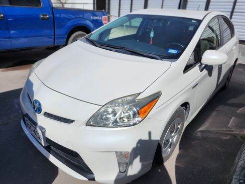 Used 2012 Toyota Prius Two image 4