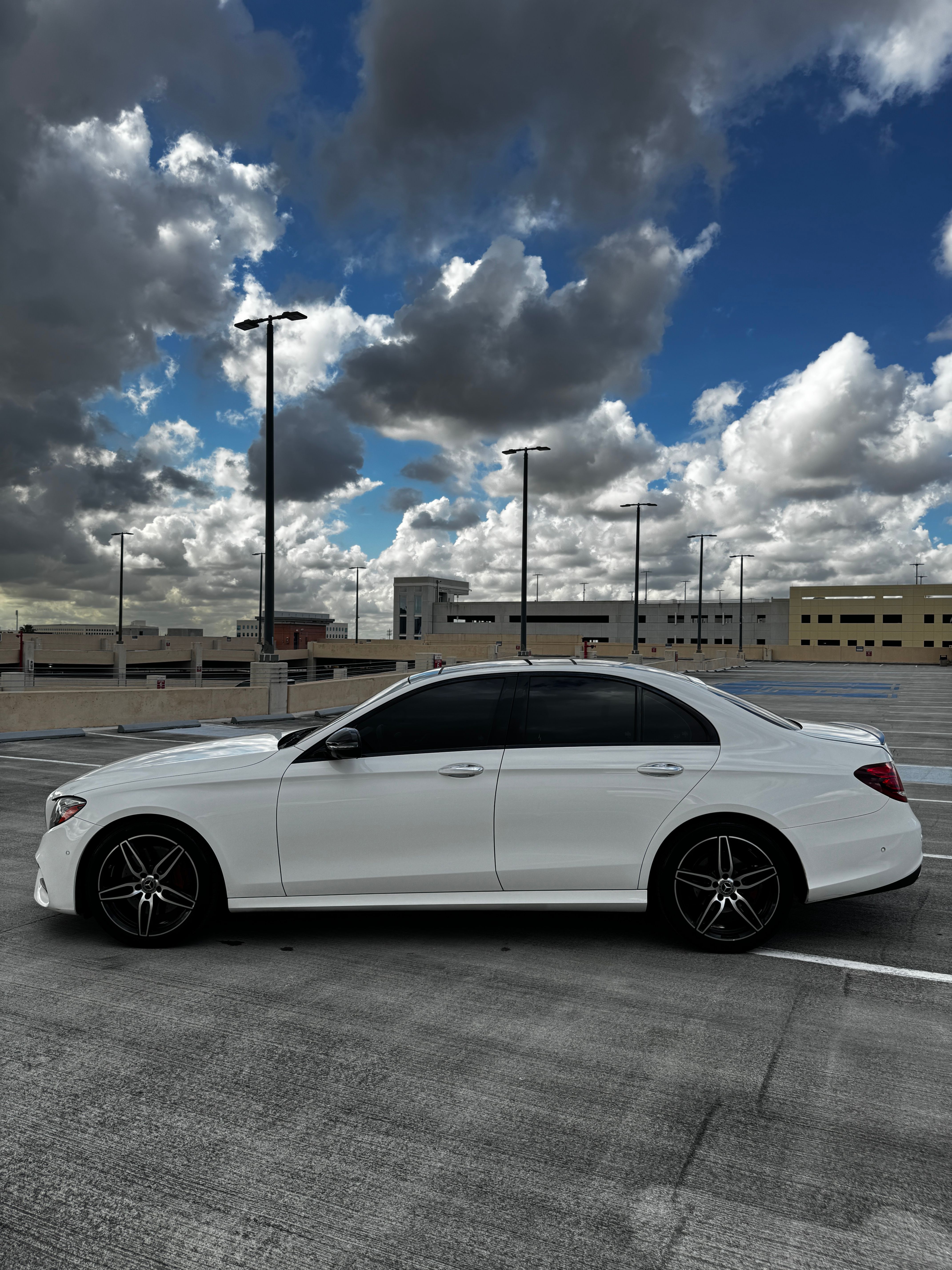 Used 2019 Mercedes-Benz E 300 image 9