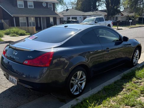 Used 2010 INFINITI G37 x Coupe w/ Premium Pkg image 6