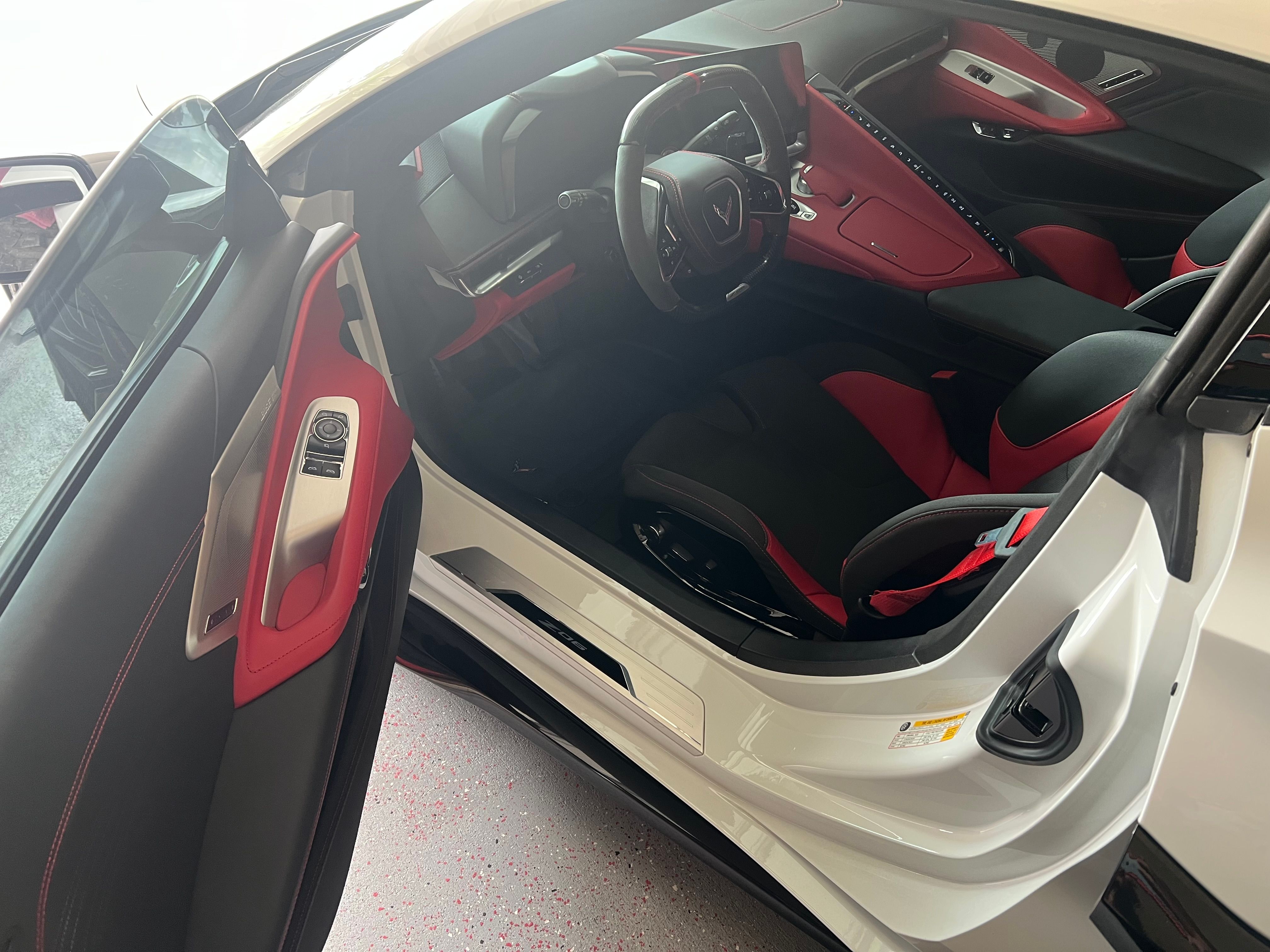 Used 2025 Chevrolet Corvette Z06 w/ Z07 Performance Package RWD image 14