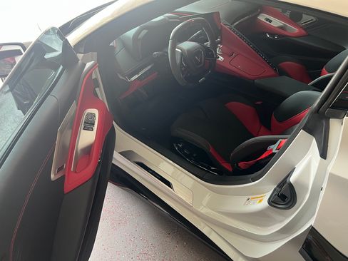 Used 2025 Chevrolet Corvette Z06 w/ Z07 Performance Package RWD image 5