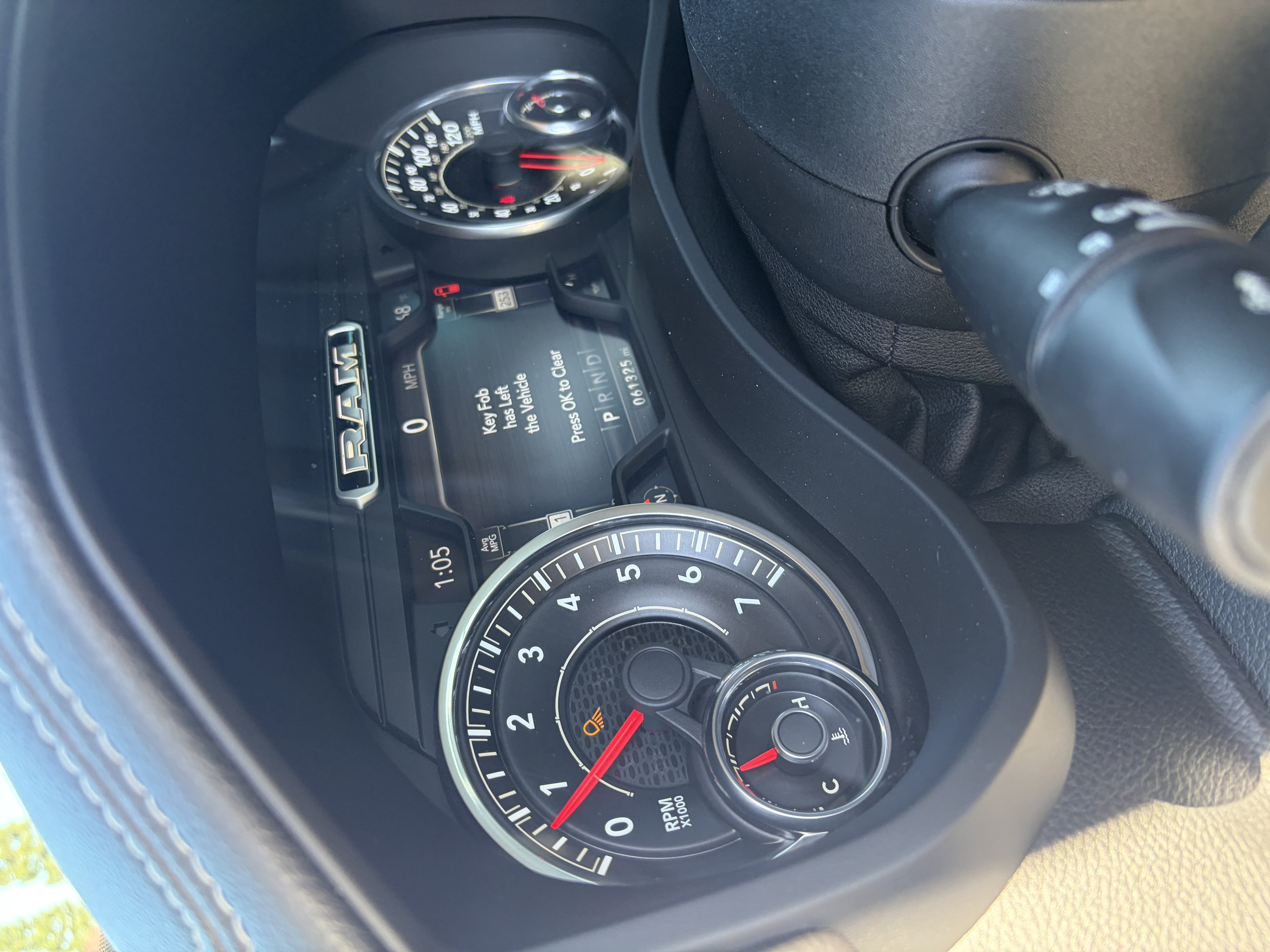 Used 2019 RAM 1500 Laramie AWD/4WD image 14