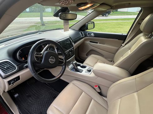 Used 2020 Jeep Grand Cherokee Limited image 10