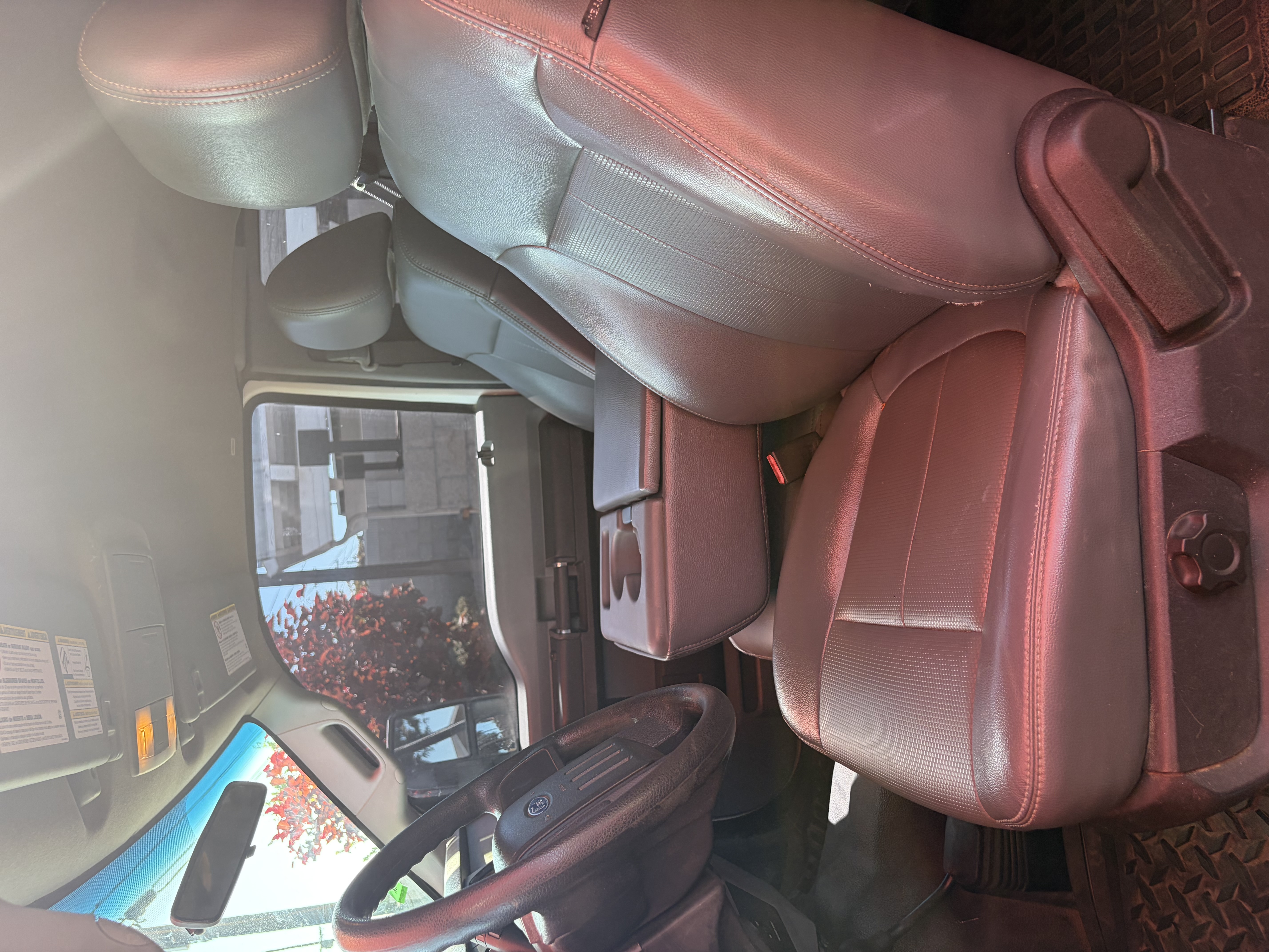 Used 2011 Ford F250 XL AWD/4WD image 5