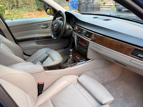Used 2006 BMW 330xi Sedan image 18