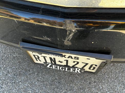 Used 2018 Chevrolet Tahoe LT image 2