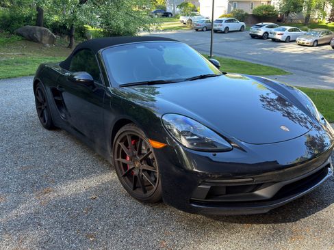 Used 2021 Porsche 718 Boxster RWD image 1