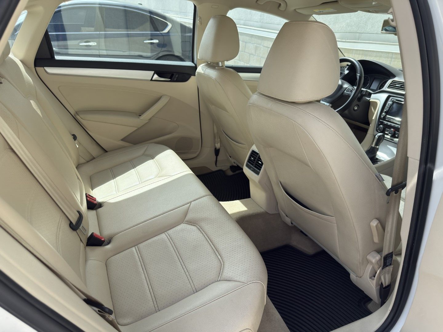 Used 2013 Volkswagen Passat 2.5 SE FWD image 9
