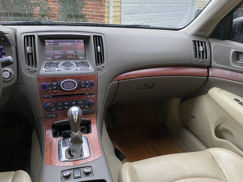 Used 2009 INFINITI G37 x Sedan w/ Premium Pkg image 11