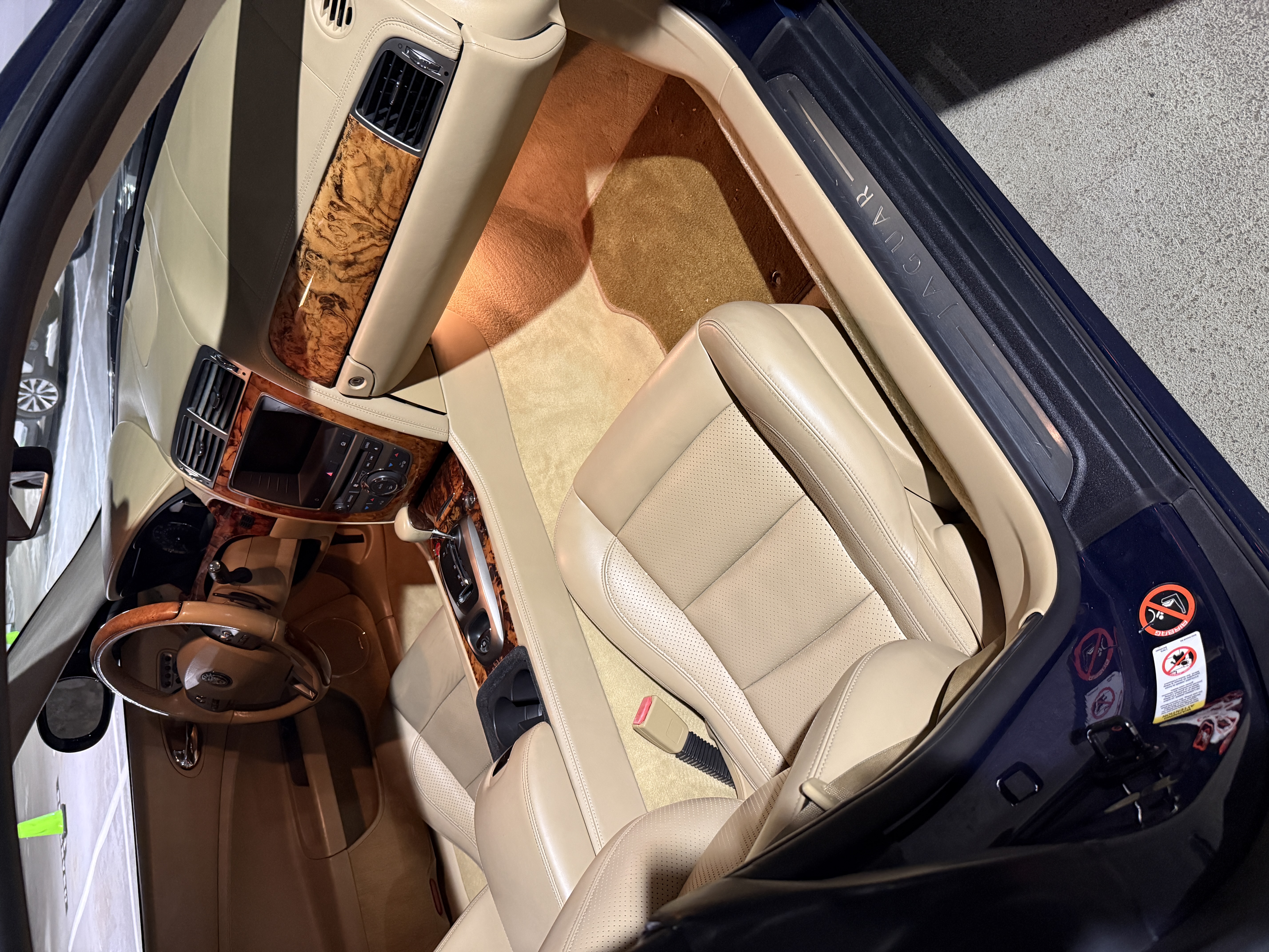 Used 2007 Jaguar XK Coupe RWD image 25