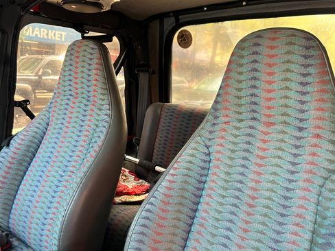 Used 1997 Jeep Wrangler Sport image 8