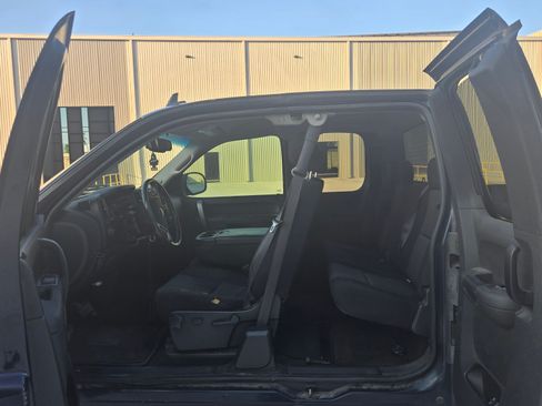 Used 2011 GMC Sierra 1500 SLE image 6