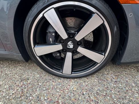 Used 2025 Porsche 911 Carrera image 21