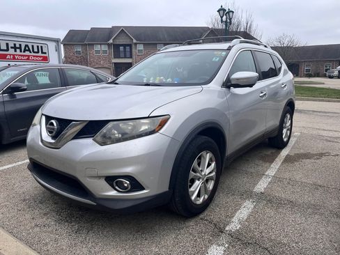 Used 2014 Nissan Rogue SV w/ SV Premium Package image 9