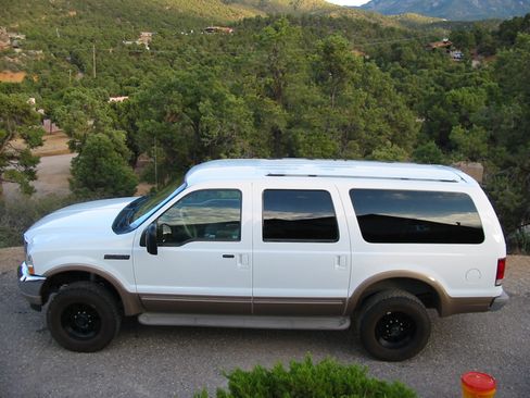 Used 2001 Ford Excursion Limited AWD/4WD image 4