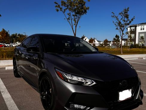 Used 2023 Nissan Sentra SR w/ Midnight Edition Package image 4