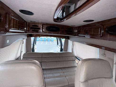 Used 2002 Dodge B1500 image 21