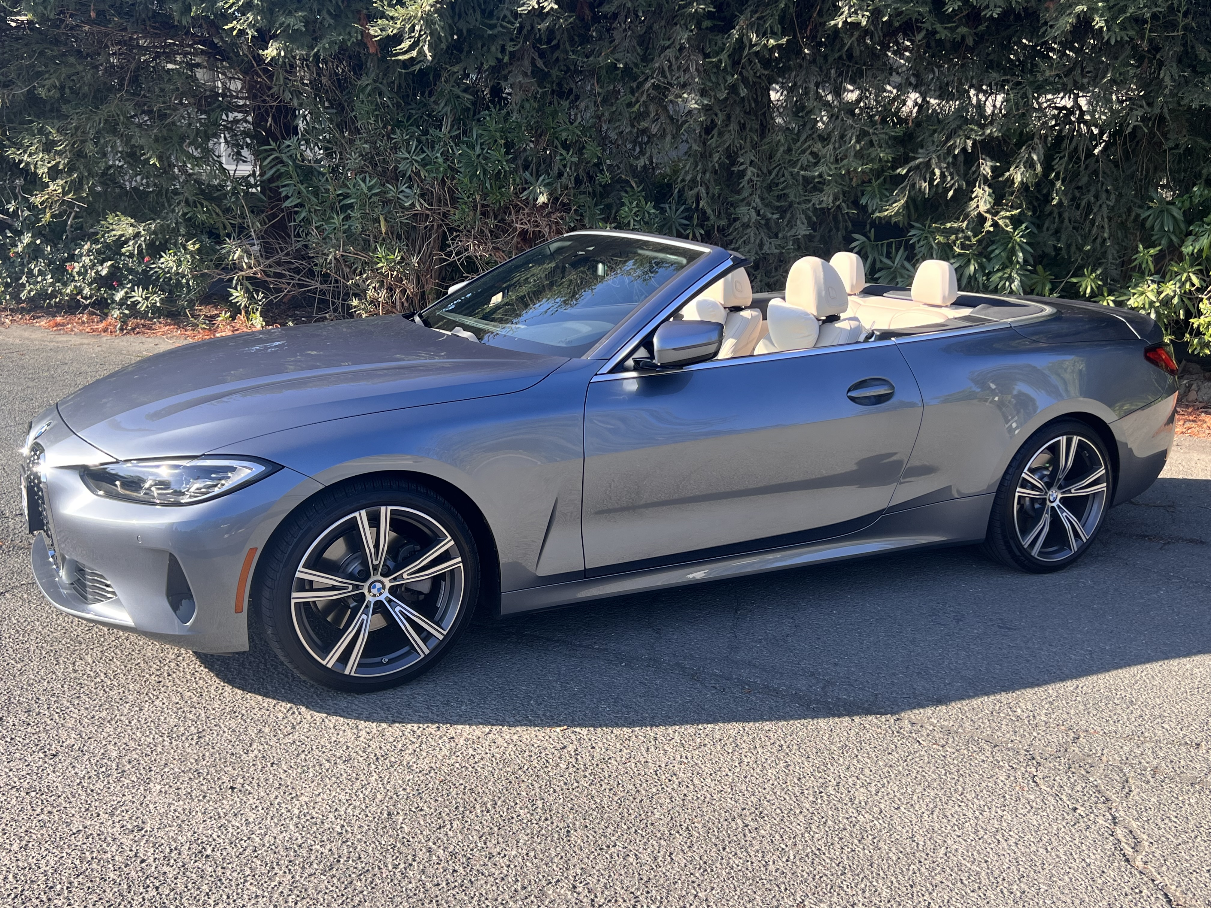 Used 2022 BMW 430i Convertible w/ Convenience Package RWD image 2