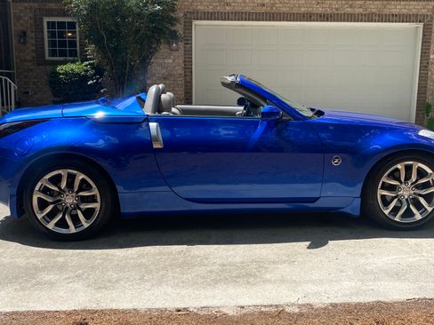 Used 2005 Nissan 350Z Touring RWD image 13