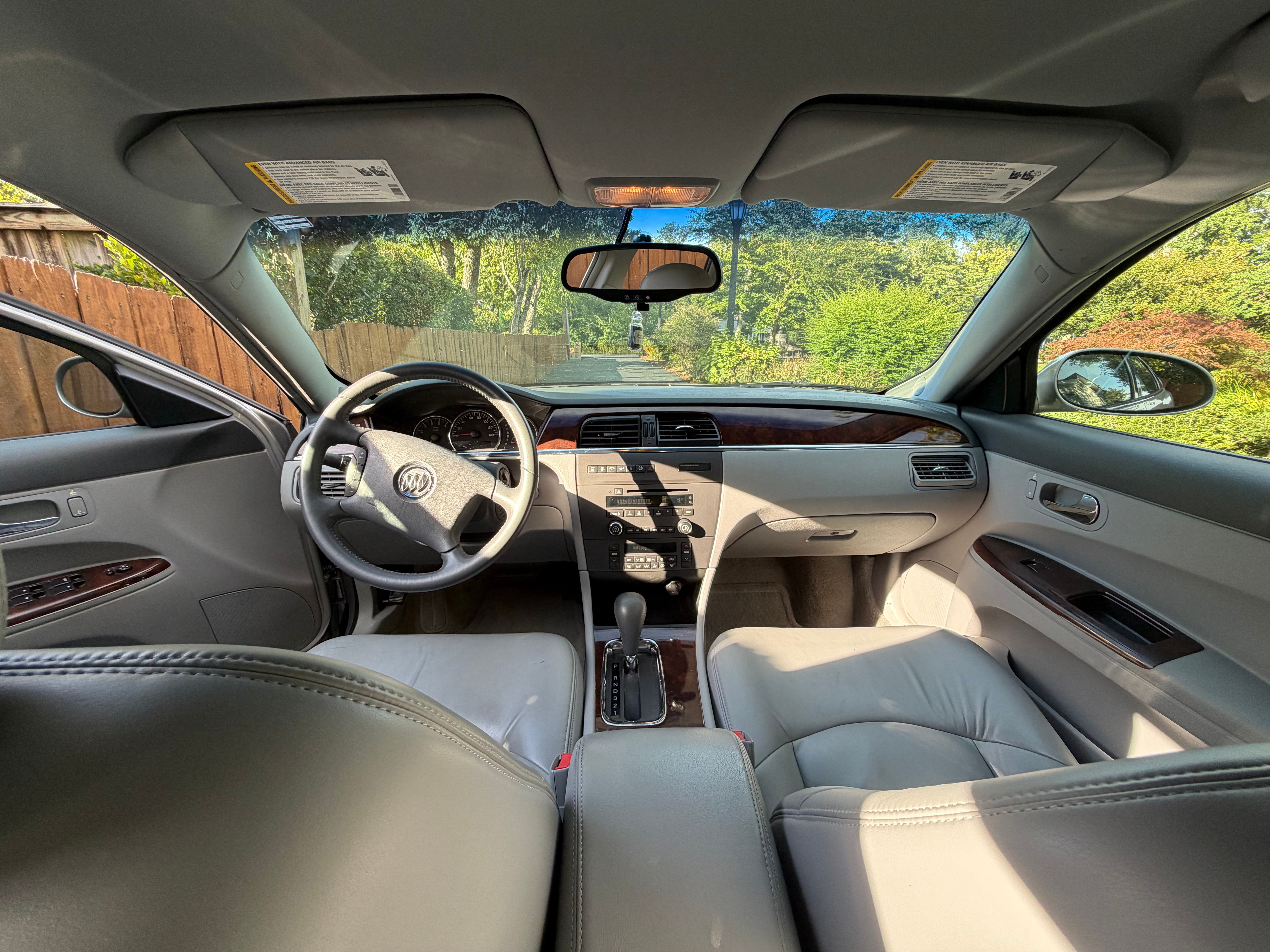 Used 2007 Buick LaCrosse CXL w/ Chromed Appearance Package FWD image 8