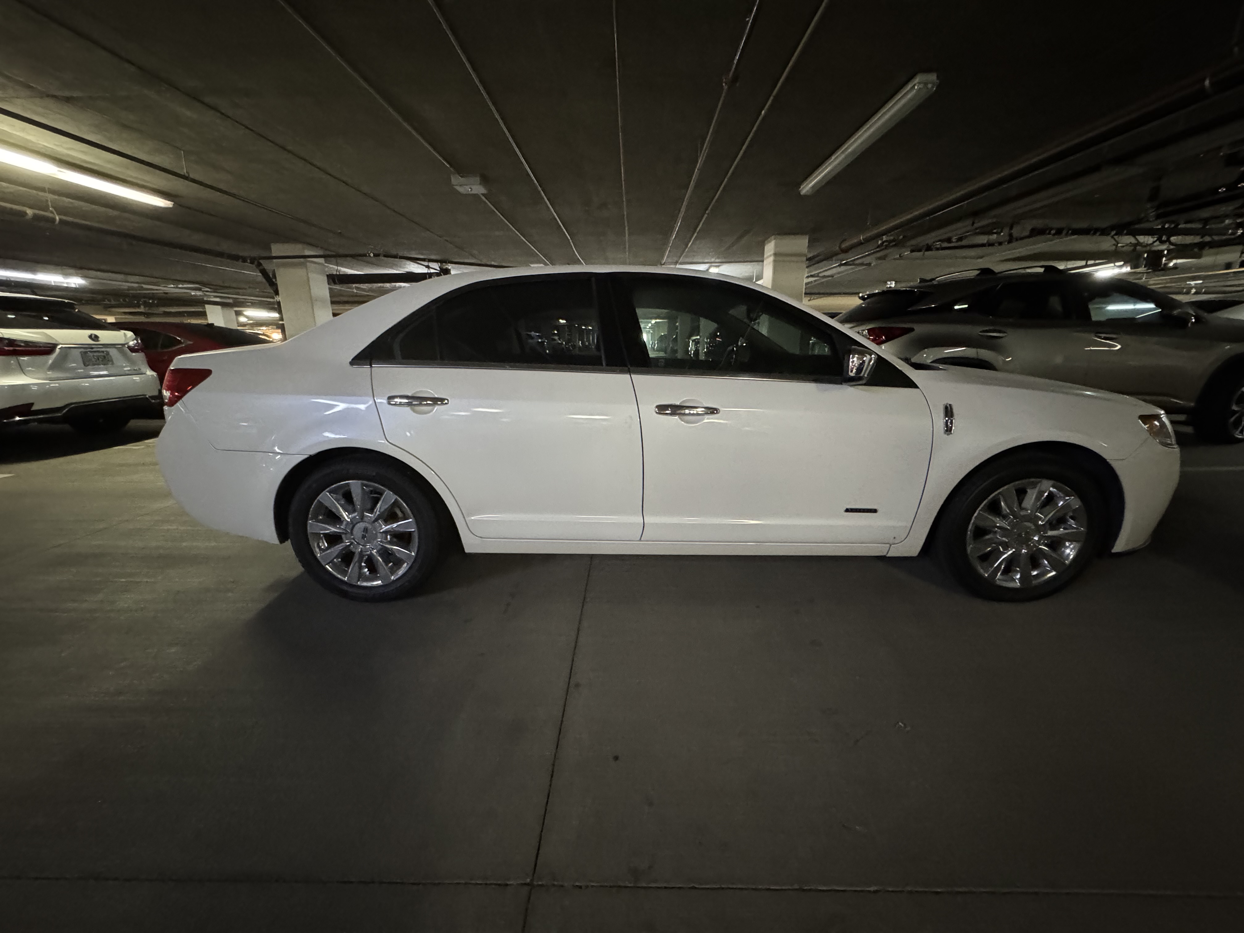 Used 2011 Lincoln MKZ Hybrid w/ 202A Rapid Spec Order Code FWD image 10