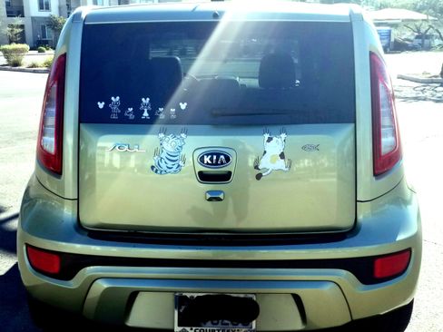 Used 2012 Kia Soul ! w/ Premium Pkg image 5