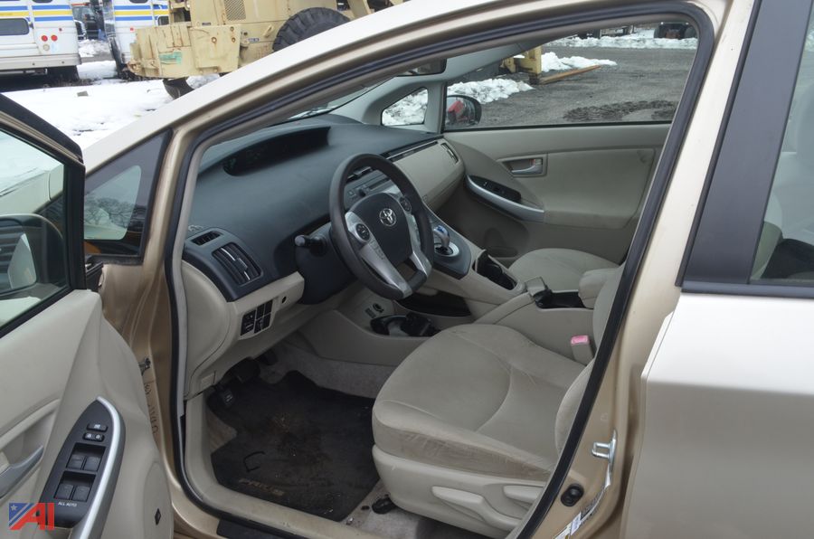 Used 2010 Toyota Prius Three FWD image 9