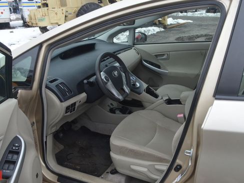 Used 2010 Toyota Prius Three FWD image 9