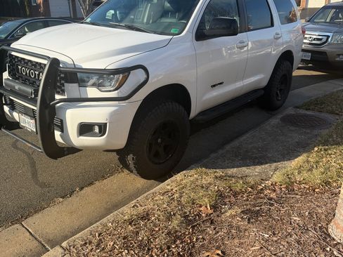 Used 2020 Toyota Sequoia TRD Pro w/ Carpet Mat Package (TMS) image 5