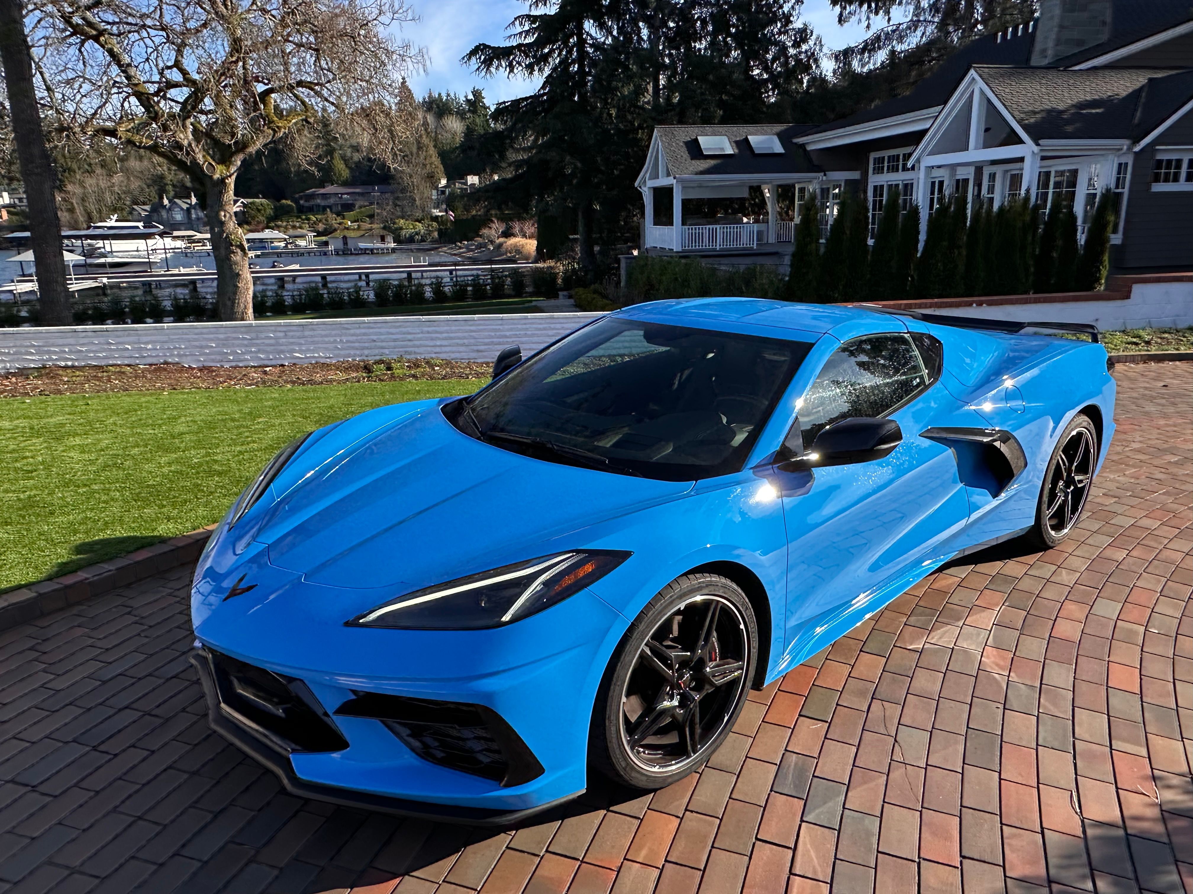 Used 2020 Chevrolet Corvette Stingray Premium Cpe w/ 3LT Preferred Equipment Group RWD image 4