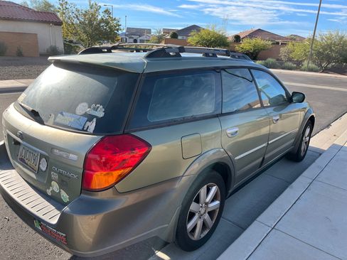 Used 2006 Subaru Outback 2.5i Limited image 4