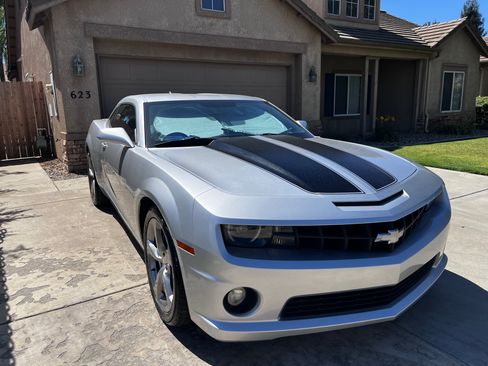 Used 2013 Chevrolet Camaro SS w/ RS Package RWD image 4